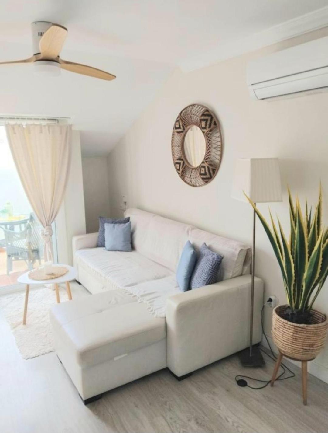 푸엔히롤라 New City Penthouse Near Beach With Sunny Balcony 아파트 외부 사진